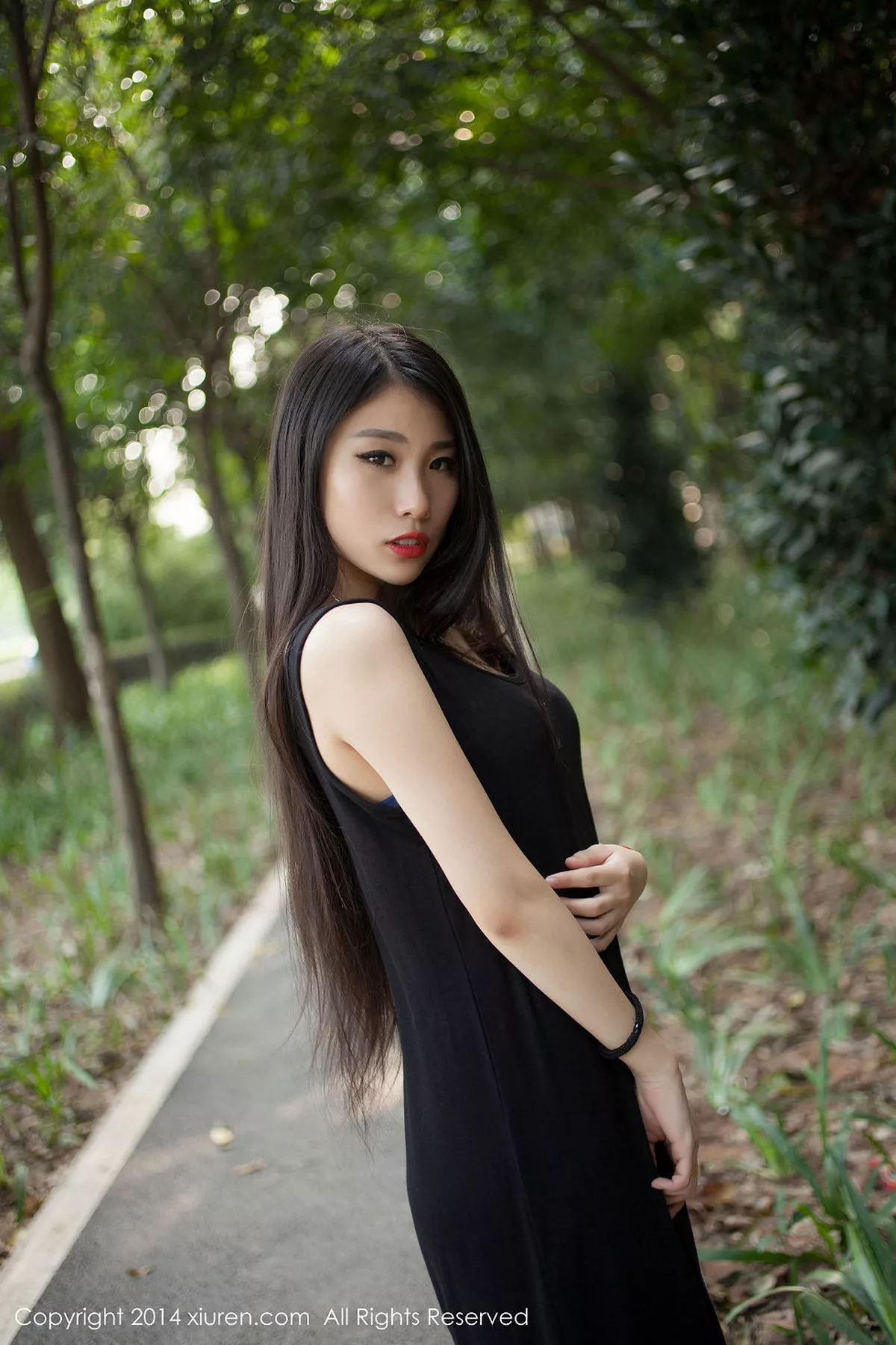 [XiuRen秀人网]第169期战姝羽写真-秀人资源网